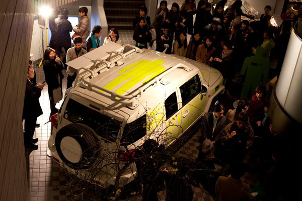  FJ × イドウテラダモケイ店 at AXISビル 1階 中庭